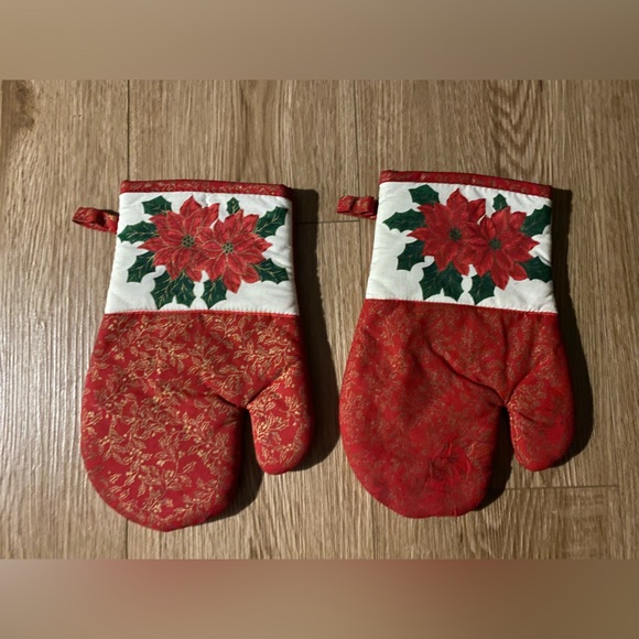 Bundle of 6 x Cotton Christmas Hand Towels & Set of Oven Mitts - Picture 8 of 12